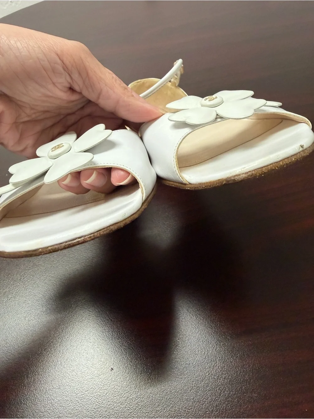 Vintage CHANEL White Leather Camellia Flower Sandals Size 37 Made in Italy